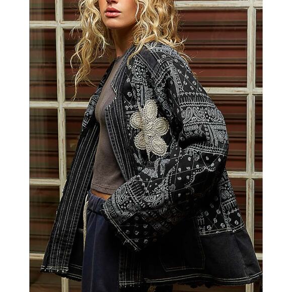 POL Black Quilted Paisley with Crochet Patches Open Pocket Jacket Small NEW - Picture 1 of 4